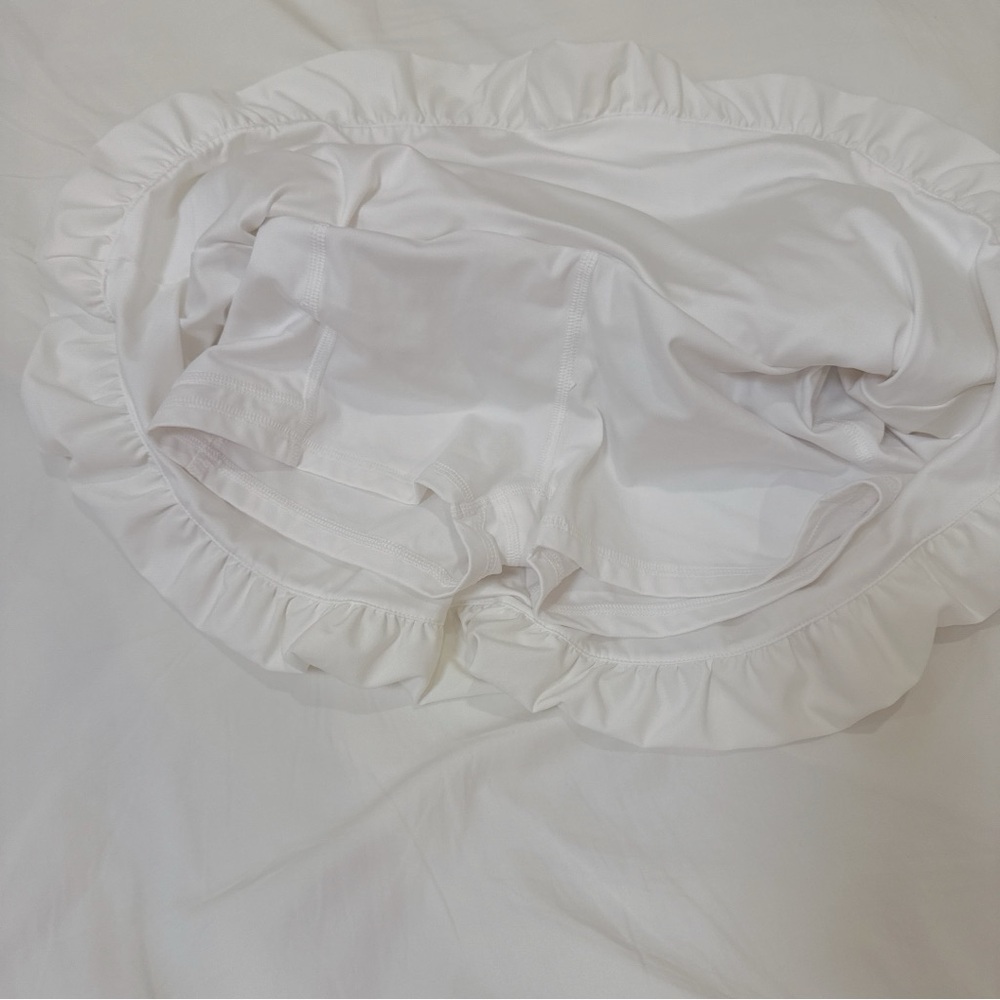 Hollister Gilly Hicks bubble skirt - Picture 3 of 3